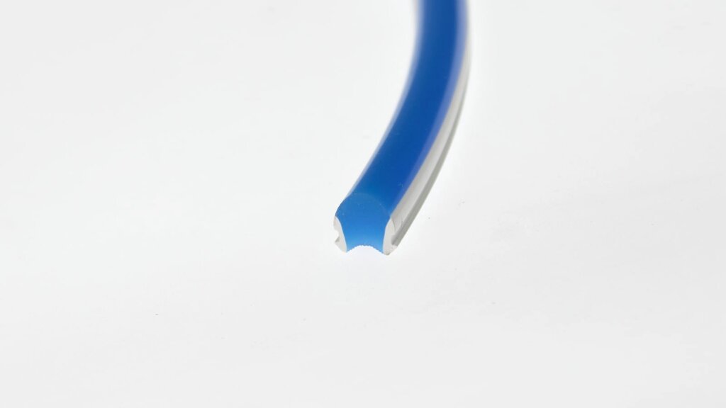 Светорассеивающий силиконовый профиль SK13 (9mm, blue) DELCI от компании ФЕРОСВЕТ - фото 1