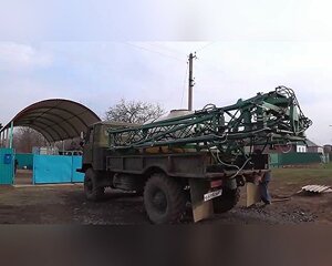 Самоходный опрыскиватель «Виктория» на базе ГАЗ-66. Гидравлическая Штанга.