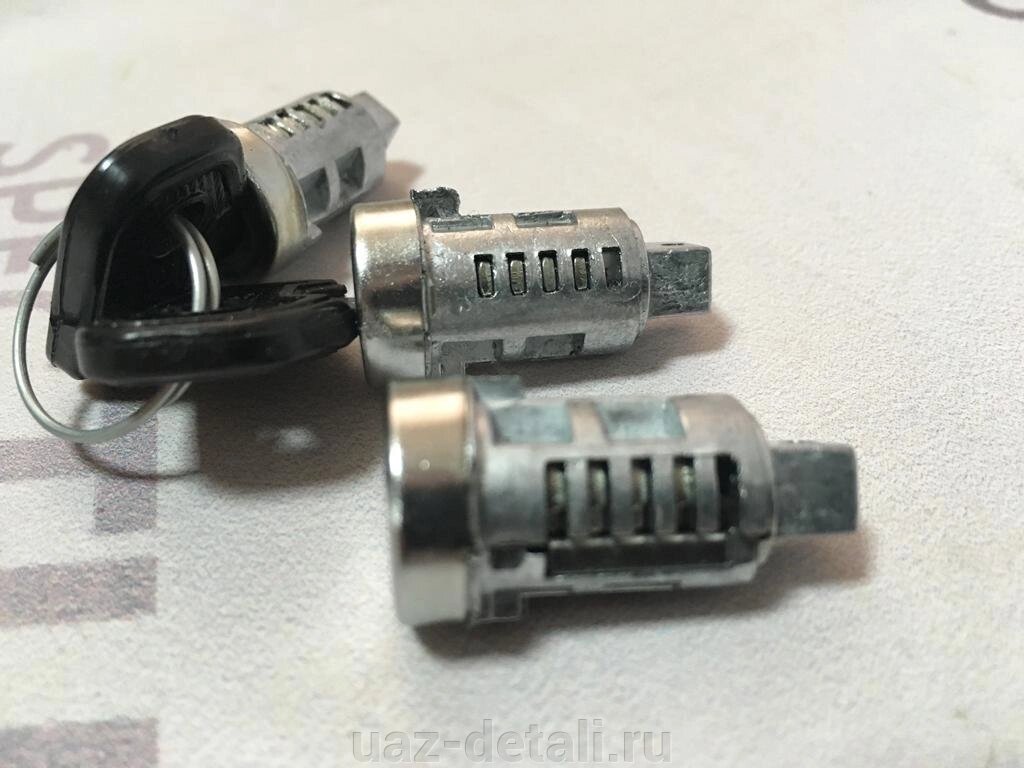 Личинка ЕВРО ручки УАЗ 452 3 штуки (короткий ключ) от компании УАЗ Детали - магазин запчастей и тюнинга на УАЗ - фото 1