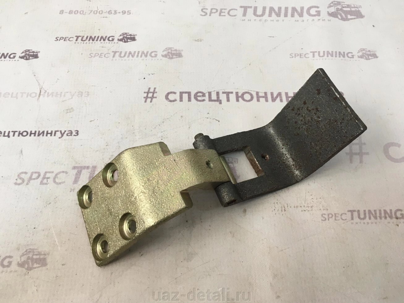 ПЕТЛЯ 452 ДВЕРИ ЗАДКА ПРАВАЯ (УАЗ оригинал)