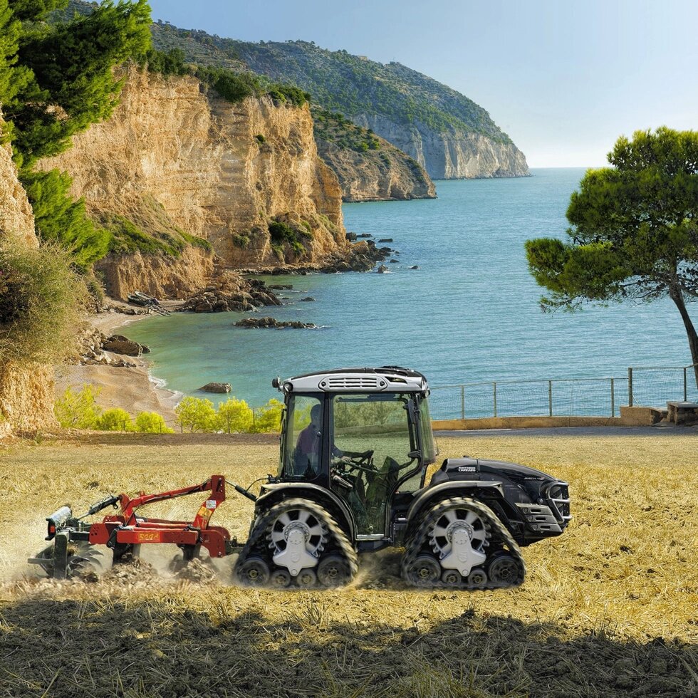 Итальянский гусеничный трактор Antonio Carraro MACH 4 с дугой безопасности ROPS для питомников от компании Tractor People - фото 1