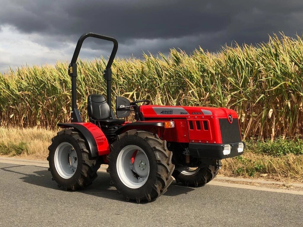 Коммунальный минитрактор Antonio Carraro Tigre 3200 от компании Tractor People - фото 1