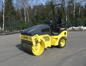 Ремонт асфальтового катка Bomag BW 100 AC-4