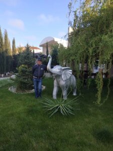 Скульптура садовая - Слон большой стоит в полимере. Арт. 22