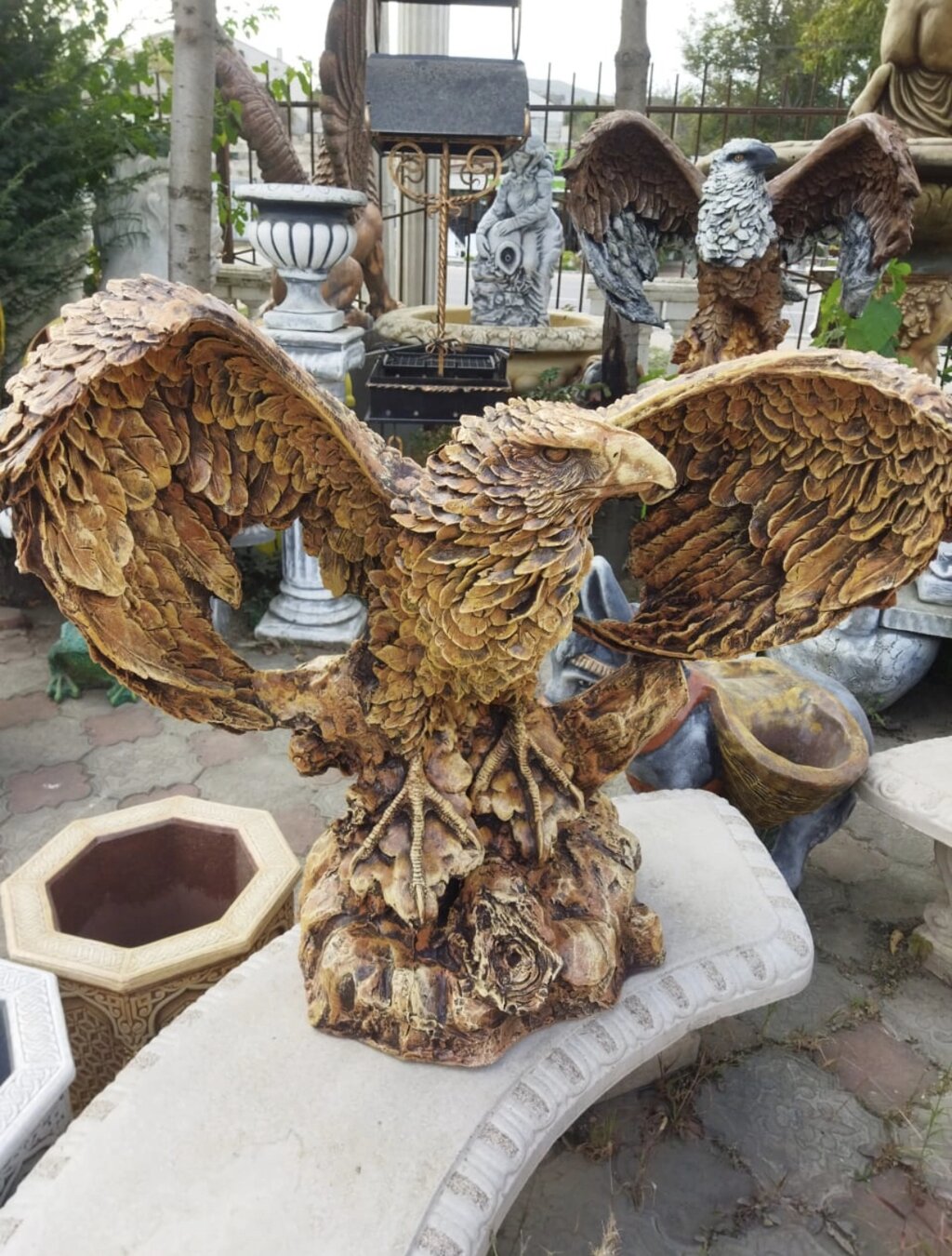 Садово парковая фигура-Орел большой из полистоуна от компании КЭУ - фото 1