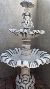 Садовый бетонный фонтан" Тройной ангел" с зонтом . Арт. 6729