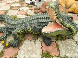 Скульптура садово парковая - Крокодил большой бетонный. Арт. 100