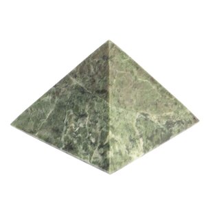 Пирамида из жадеита 3,5х3,5х2,5 см / каменная пирамидка для медитаций/ пирамида из натурального камня / сувенир из камня