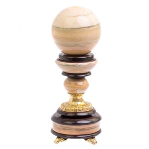 Шар из газганского мрамора "Антистресс" 10 см на подставке / шар декоративный / шар для медитаций / каменный шарик /