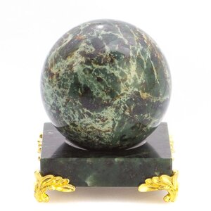 Шар из нефрита 5 см на подставке / шар декоративный / шар для медитаций / нефритовый шарик / сувенир из камня