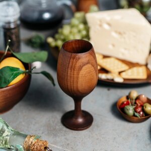 Бокал для вина из натурального кедра Mаgistrо, 16,57 см, цвет шоколадный