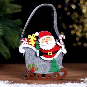 Новогодняя корзинка для декора «Дед Мороз и сани» 13 7 19 см