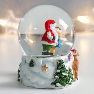 Сувенир полистоун водяной шар "Дед Мороз и олени" 7х6,7х8,8 см (6 шт)