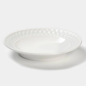 Тарелка фарфоровая суповая Magistro «Блик», d=23 см, цвет белый