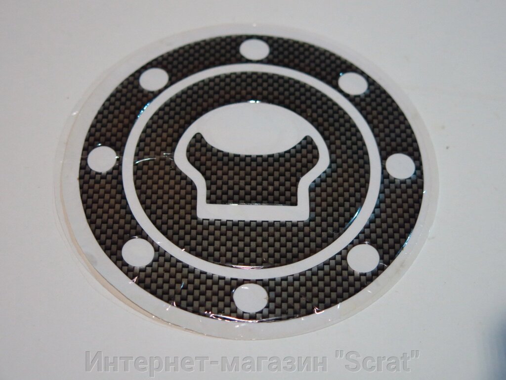 Наклейка на крышку бензобака Suzuki от компании Интернет-магазин "Scrat" - фото 1