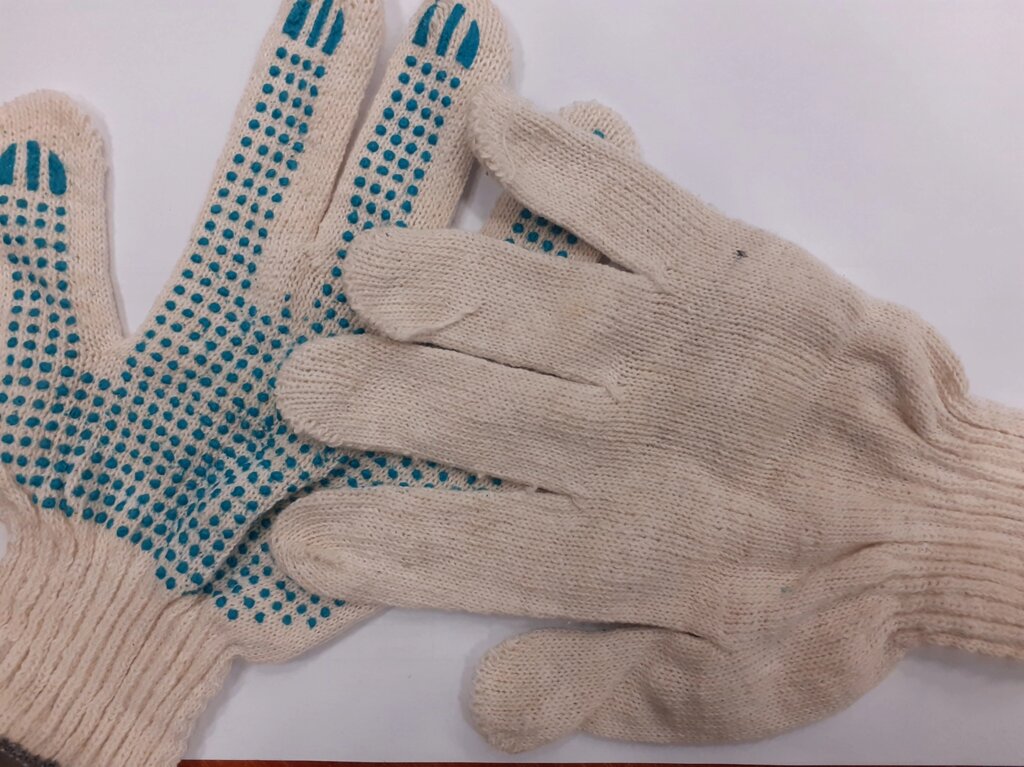 Перчатки х/б  с ПВХ 4 нити  (10 класс вязки) от компании ПОиСК - фото 1