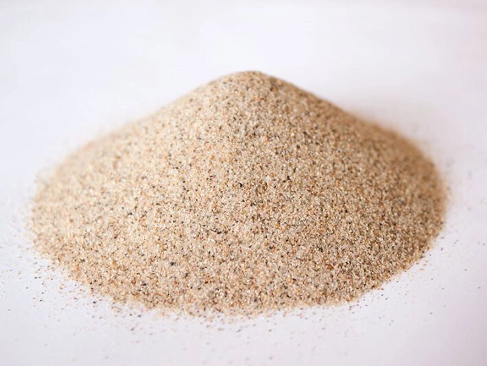 Песок кварцевый для песочного фильтра фракция 0,8-2,0 мм 25 кг от компании Техника в дом - фото 1