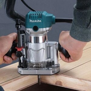 Фрезер Makita RT0700CX2 710Вт 30000об/мин макс. ход:35мм