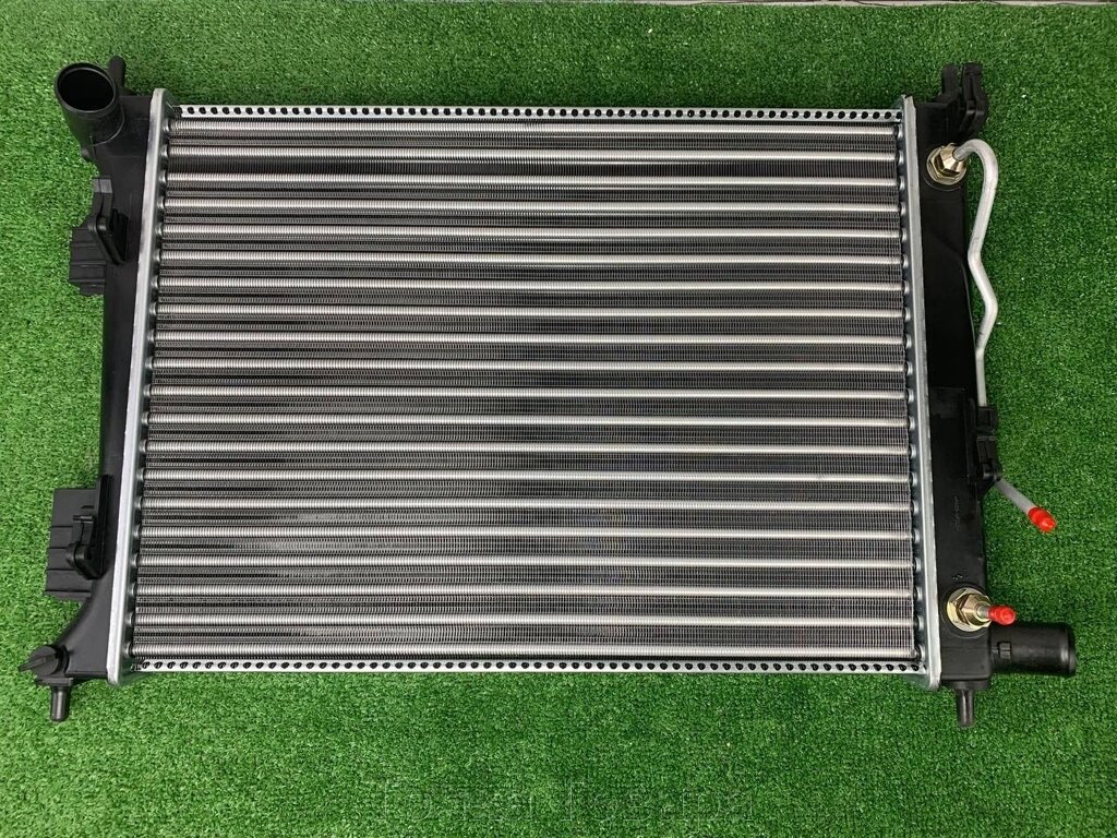 Радиатор охлаждения для Kia Rio 3 от компании Точка Товара - фото 1