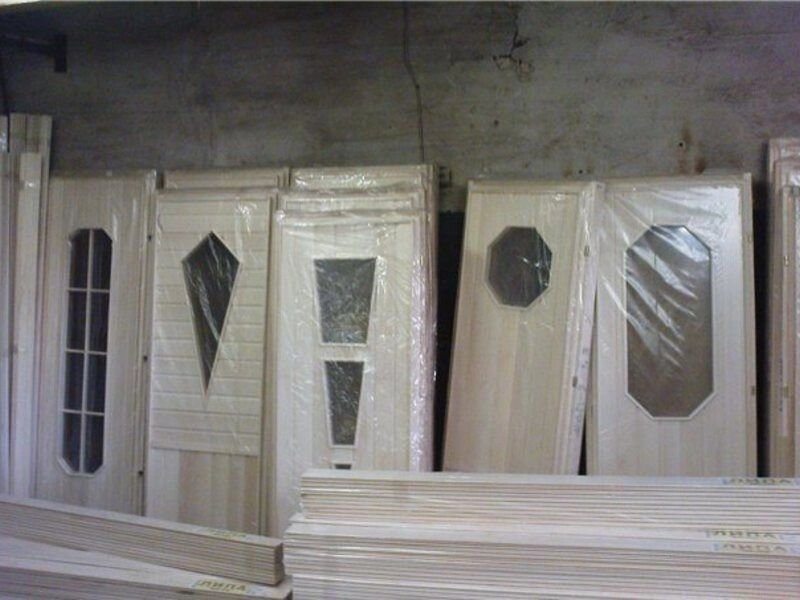 Двери в баню деревянные осина 1900*700 мм сорт В от компании АртУют - строительство каркасных домов, бань и бытовок в Ярославле - фото 1