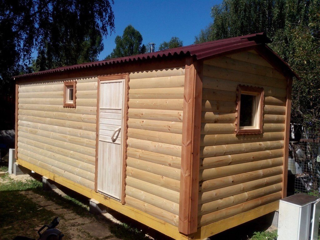 Мобильная баня деревянная 2,3*5 метра от компании АртУют - строительство каркасных домов, бань и бытовок в Ярославле - фото 1