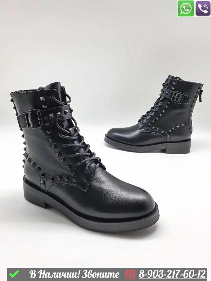 Ботинки Valentino Roman Stud черные от компании Интернет Магазин брендовых сумок и обуви - фото 1