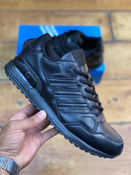 Кроссовки Adidas ZX750 кожаные черные от компании Интернет Магазин брендовых сумок и обуви - фото 1