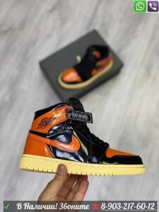 Кроссовки Nike Air Jordan 1 Mid SE оранжевые