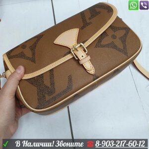 Louis Vuitton c пряжкой сумка