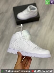 Кеды Nike Air Jordan 1 Mid SE высокие белые