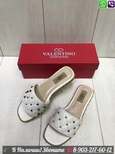 Шлепанцы Valentino Garavani Rockstud Spike с заклепками Бежевый