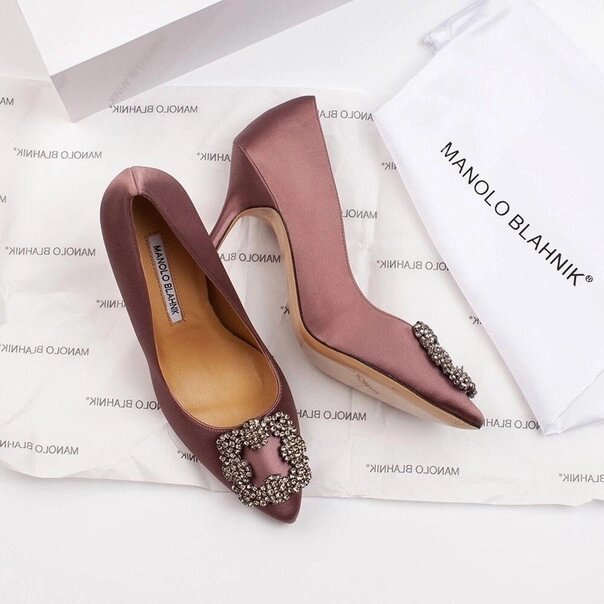 Туфли Manolo Blahnik Hangisi Розовый от компании Интернет Магазин брендовых сумок и обуви - фото 1