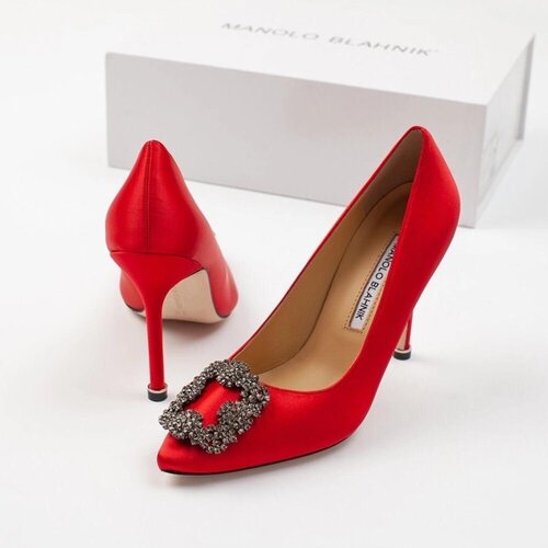 Туфли Manolo Blahnik Hangisi