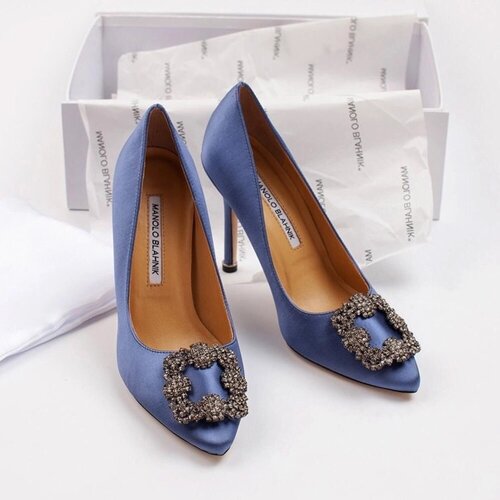 Туфли Manolo Blahnik Hangisi