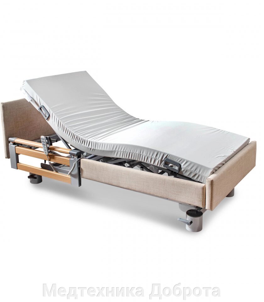 Кровать медицинская электрическая Libra с обивкой от компании Медтехника Доброта - фото 1