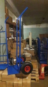 Тележка складская с пневматическими колесами (3.00-4) от компании F-MART - фото 1