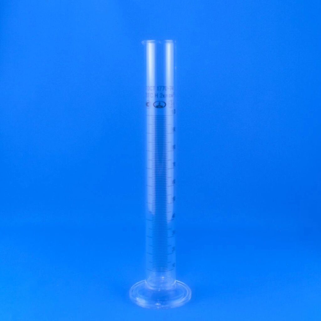 Цилиндр мерный 1-100-2, 100 мл, со стеклянным основанием, с носиком от компании Labdevices - Лабораторное оборудование и посуда - фото 1