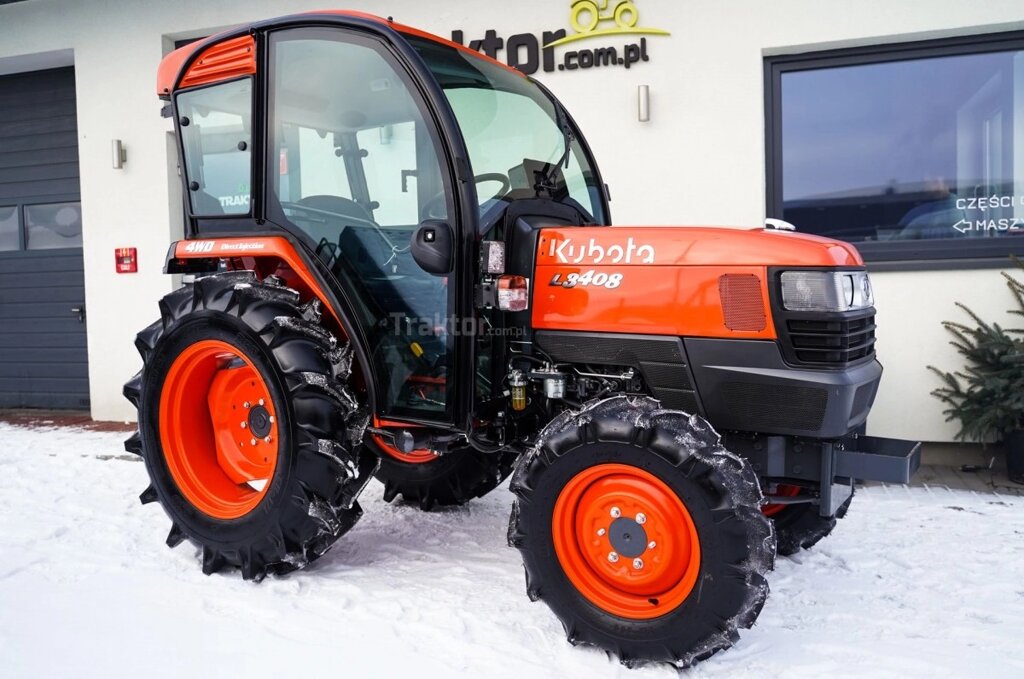 Минитрактор Kubota L3408 4WD с кабиной от компании ПРОФТРАКТОР - Магазин тракторов и садовой техники - фото 1