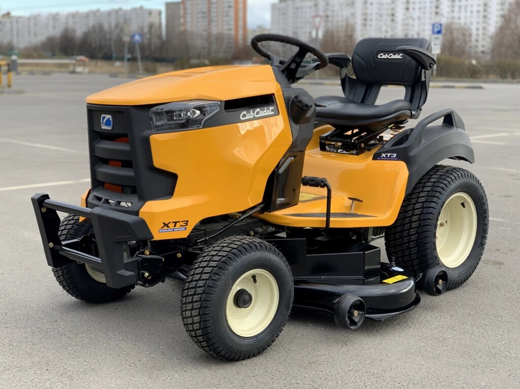 Садовый трактор Cub Cadet XT3 QS127 от компании ПРОФТРАКТОР - Магазин тракторов и садовой техники - фото 1