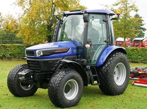 Трактор FarmTrac FT 6075 NETS Turf для футбольных и гольф полей