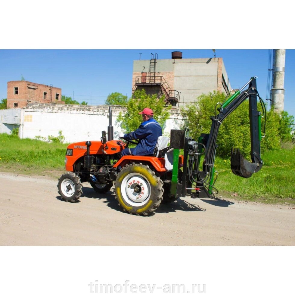 Экскаваторная установка уралец. Экскаваторная установка уралец. Уралец с экскаваторной установкой. Навесной экскаватор на минитрактор. Навесной экскаватор уралец 01.