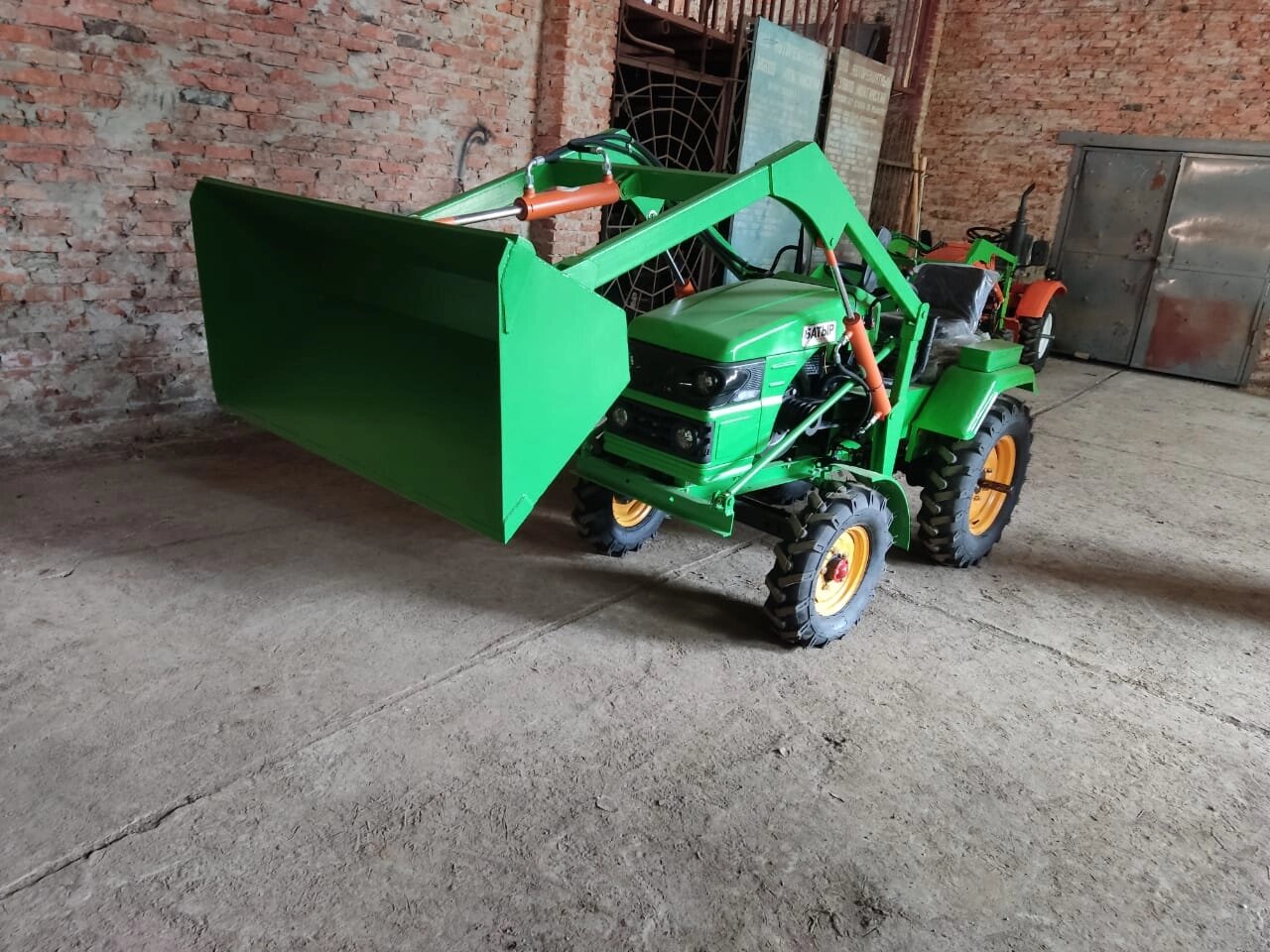 Минитрактор Батыр+фронтальный погрузчик. Купить в Уфе по цене 350000 ...