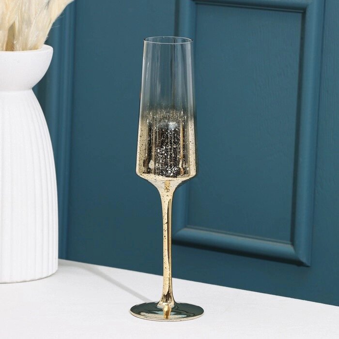Бокал из стекла для шампанского Magistro «Мерцание», 190 мл, цвет золотой от компании Интернет - магазин Flap - фото 1