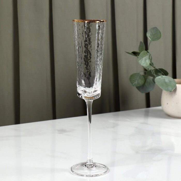 Бокал из стекла для шампанского Magistro «Жемчуг», 180 мл, 5,526 см, форма треугольник, с золотой отводкой от компании Интернет - магазин Flap - фото 1