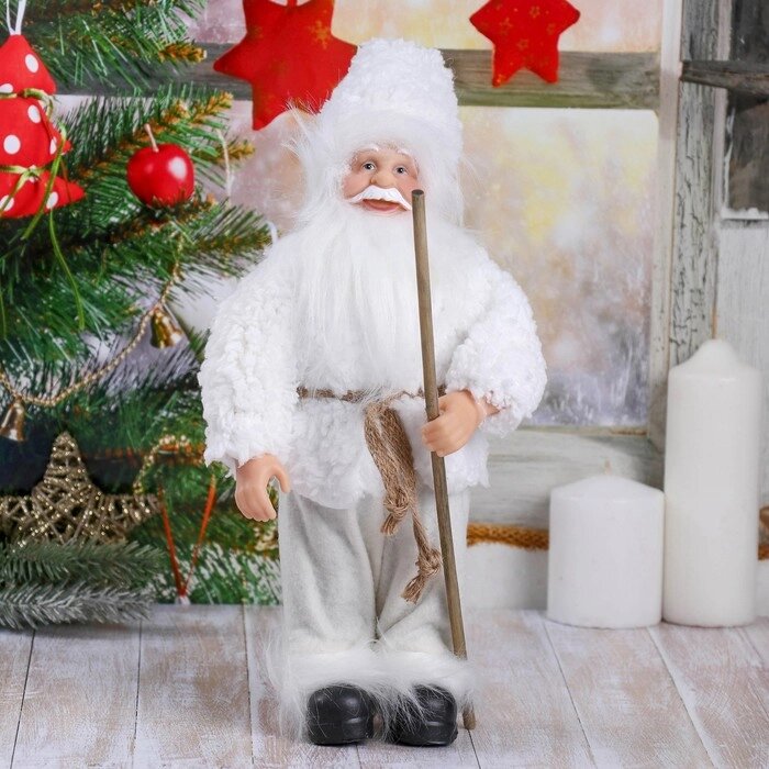 Дед Мороз "В белой шубке, с посохом" 28 см от компании Интернет - магазин Flap - фото 1