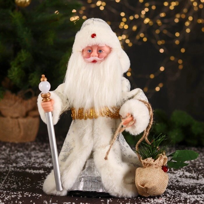 Дед Мороз "В белой шубке, с посохом и мешком" двигается, 12х28 см от компании Интернет - магазин Flap - фото 1