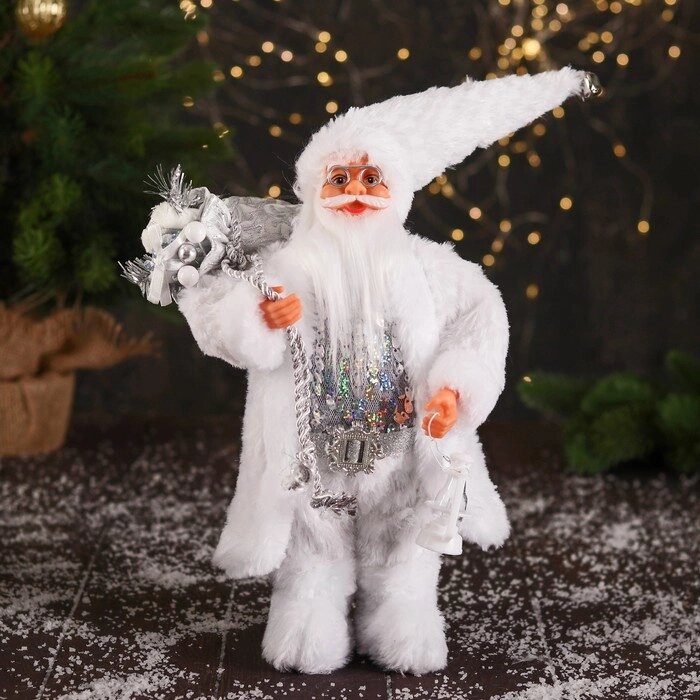 Дед Мороз "В кафтане с пайетками и с фонариком" 30 см, серебристо-белый от компании Интернет - магазин Flap - фото 1