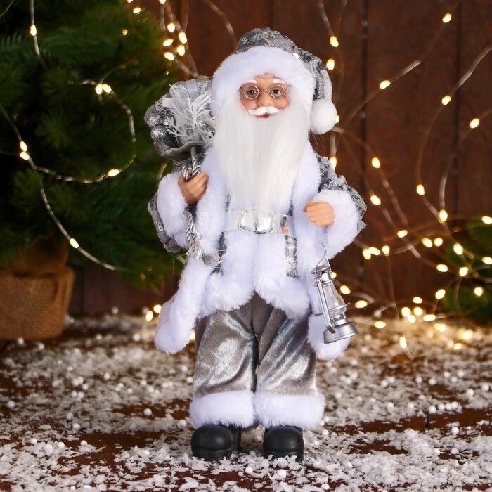 Дед Мороз "В костюме с пайетками и с фонарём" 30 см, серебро от компании Интернет - магазин Flap - фото 1