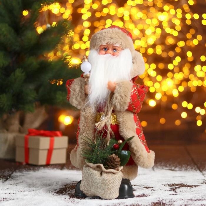 Дед Мороз "В красной шубке в клетку с подарками" двигается, 30 см от компании Интернет - магазин Flap - фото 1