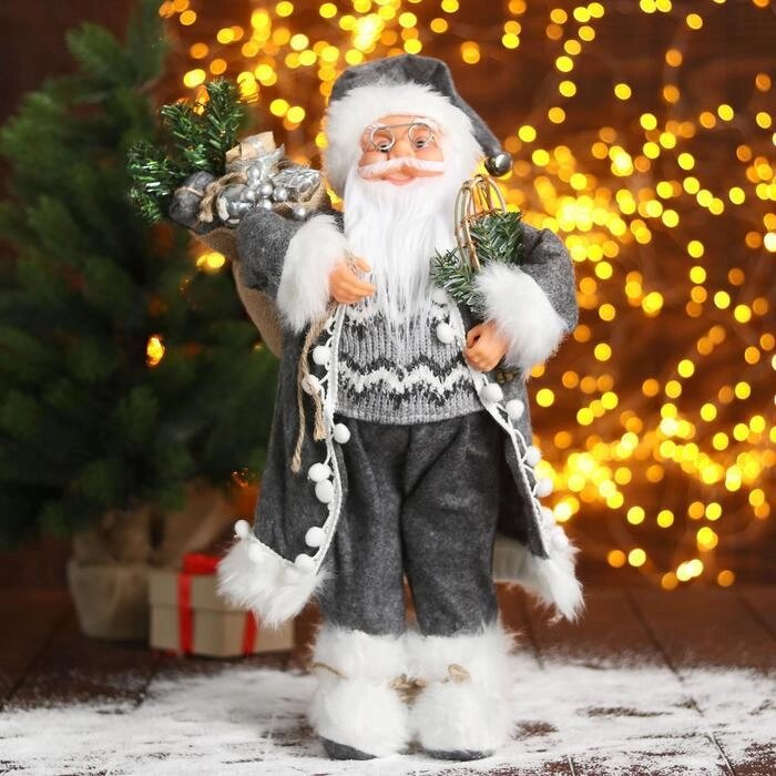 Дед Мороз "В сером тулупе со снегоступами" 45 см от компании Интернет - магазин Flap - фото 1